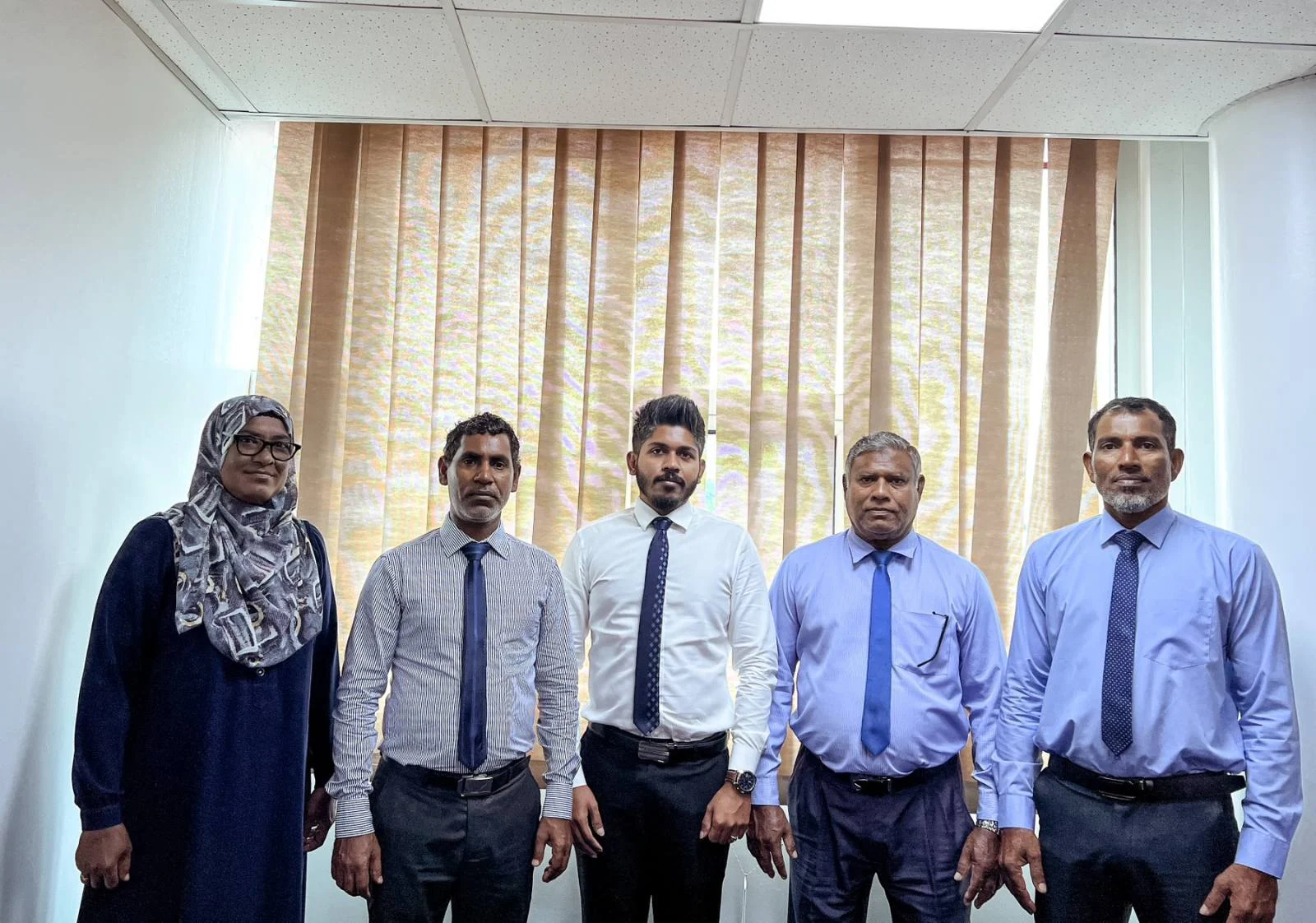 ނިލަންދޫ ކައުންސިލުން އައި.ޑީ.ކާޑު ޕްރިންޓްކުރެވޭނެ އިންތިޒާމް ހަމަޖެއްސުމުގެ މަޝްވަރާތައް ފަށައިފި.