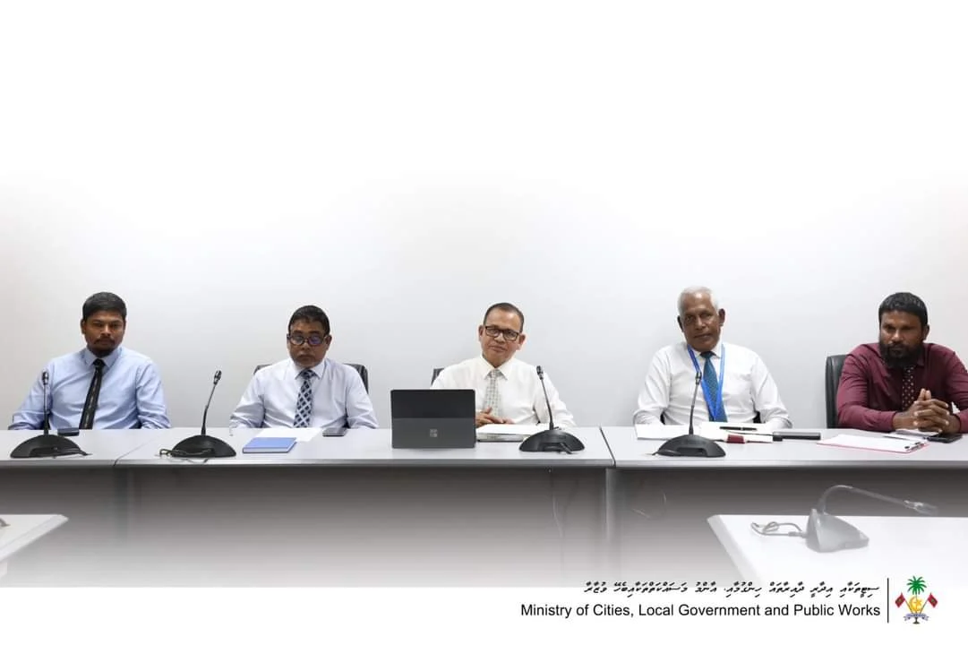 ފ. ނިލަންދޫ ކައުންސިލްގެ ފަރާތުން ސިޓީތަކާ އިދާރީ ދާއިރާތައް ހިންގުމާއި، އާއްމު މަސައްކަތްތަކާބެހޭ ވަޒީރާ ބައްދަލުކޮށްފި