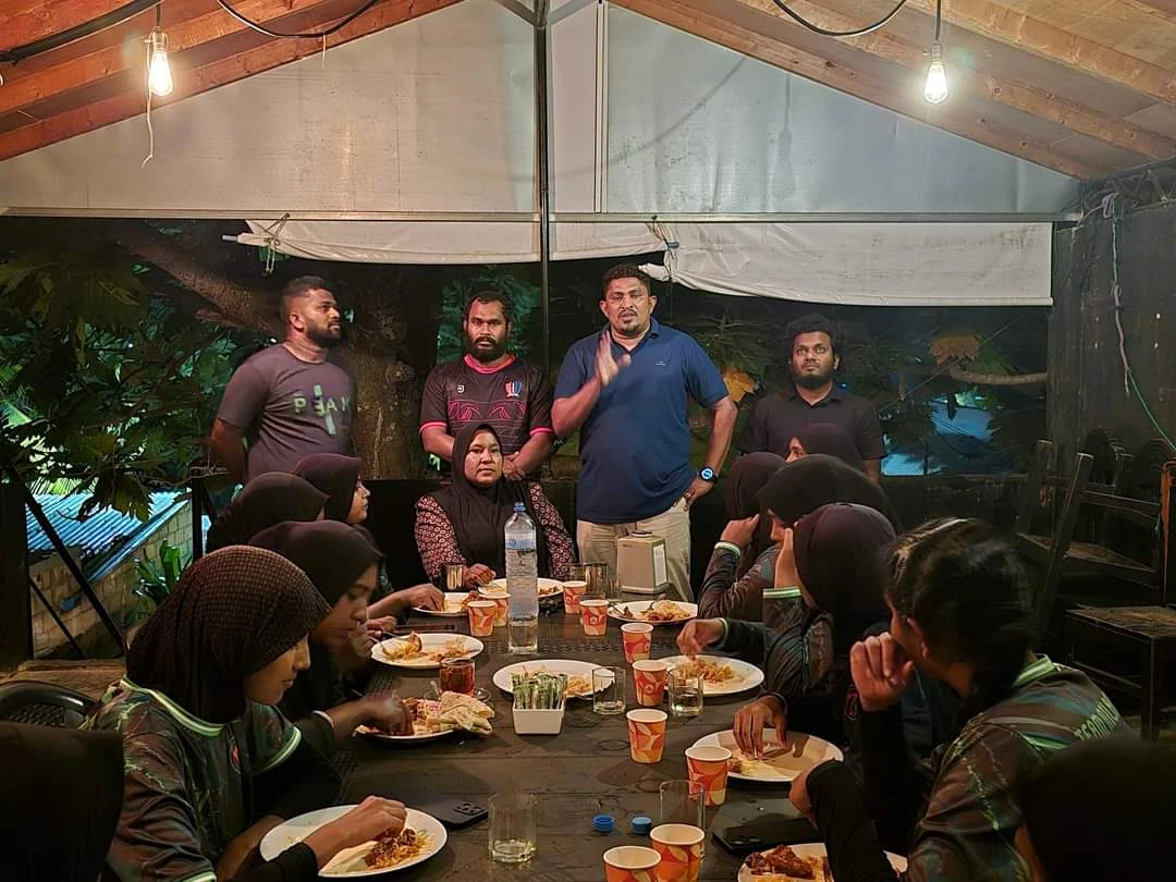 ފ. ވޮލީ މުބާރާތުގައި ނިލަންދޫ ތަމްސީލުކުރާ 02 ޓީމަށް ސުޕަރ ޖެނެރޭޝަން ކްލަބުގެ ފަރާތުން ޚާއްޞަ ފަރިއްކޮޅެއް ދީފި