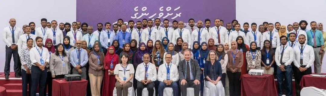 ލާމަރުކަޒީ ނިޒާމު ހަރުދަނާކޮށް ރައްޔިތުން ބާރުވެރިކުރުމަށް ބޭއްވި “ ރަށްވެހިންގެ ސައްލާ “ ފޯރަމްގައި  މިކައުންސިލުން ބައިވެރިވެއްޖެ.