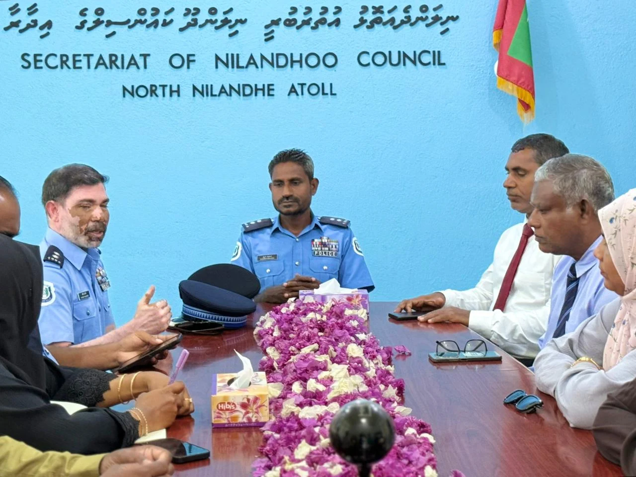 ފ. އަތޮޅު ކޮމާންޑަރ އިންސްޕެކްޓަރ އޮފް ޕޮލިސް ޙުސައިން ޝަހީދު ފ. ނިލަންދޫ ކައުންސިލާއި ބައްދަލުކުރުން