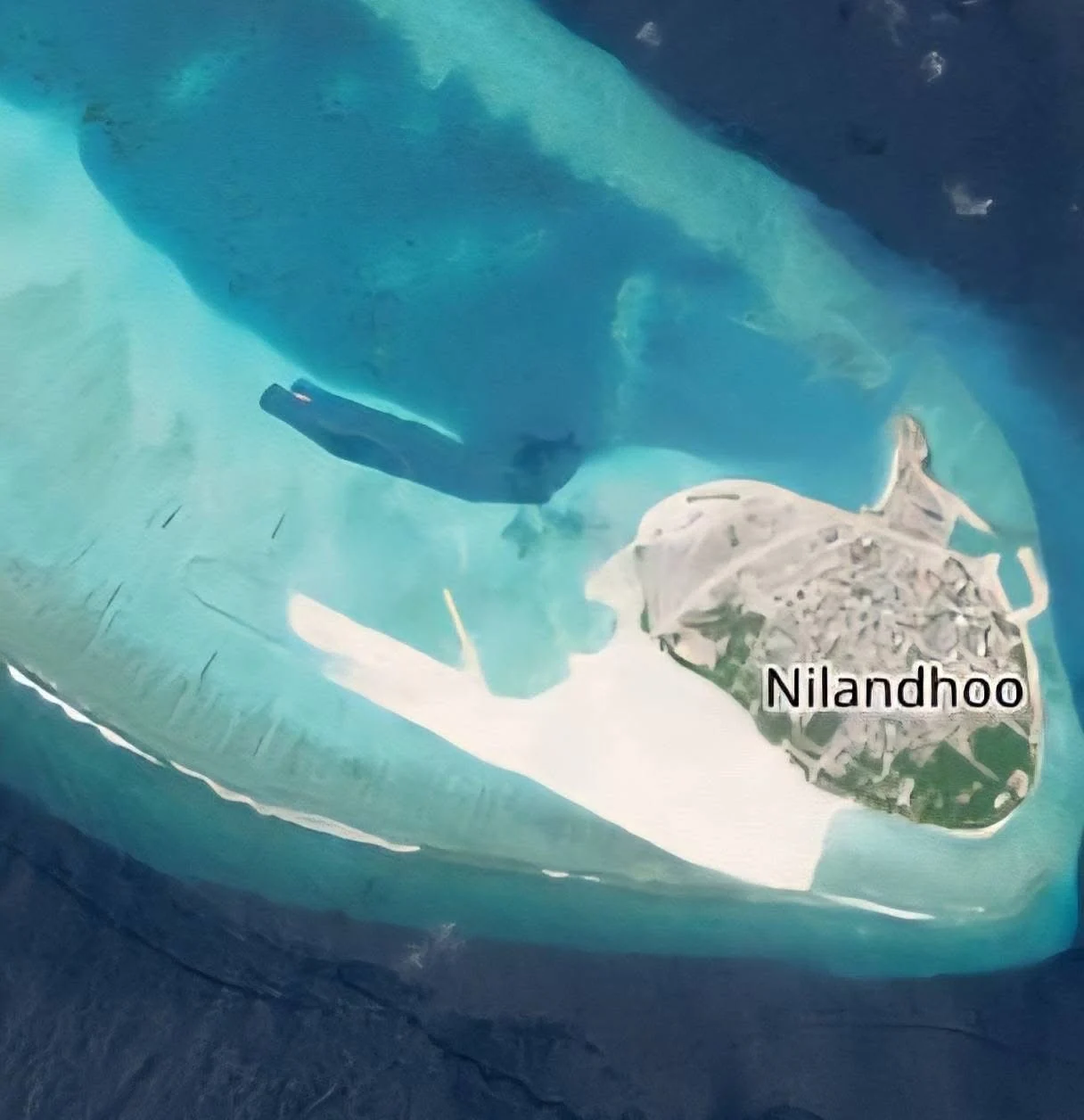 ފ. ނިލަންދޫ އެއަރޕޯޓް ސާރވޭ ކުރުމަށް މޯލްޑްވިސް އެއާރޕޯޓްސް ކޮމްޕެނީގެ ފަރާތުން ޓީމެއް ނިލަންދޫއަށް ޒިޔާރަތްކޮށްފި.